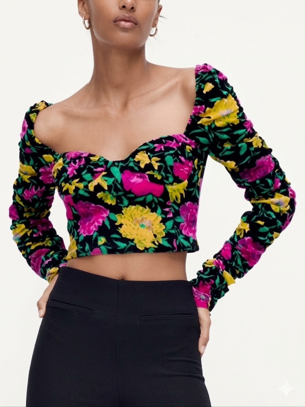 NWOT Sz S Zara Floral Long Sleeve Crop Top